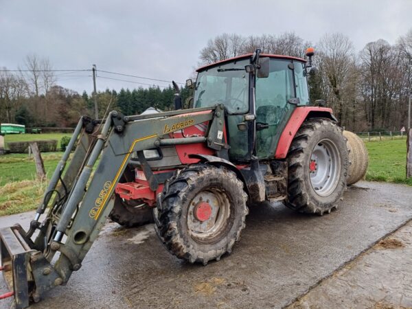 MCCORMICK CX105 Xtrashit avec chargeur