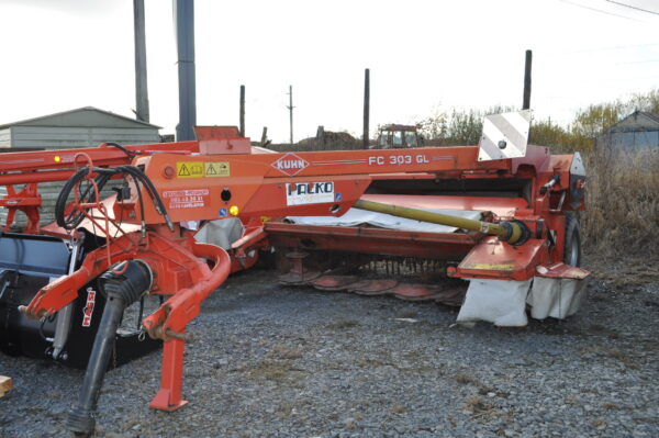 FAUCHEUSE KUHN FC 303 GL